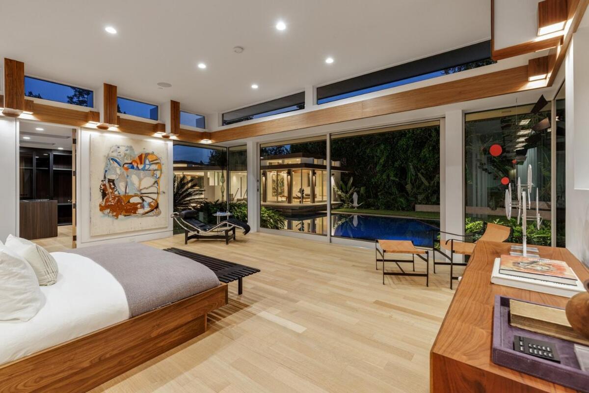 Loma Vista Modern