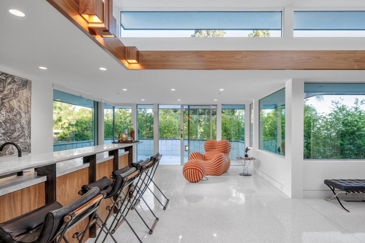 Loma Vista Modern