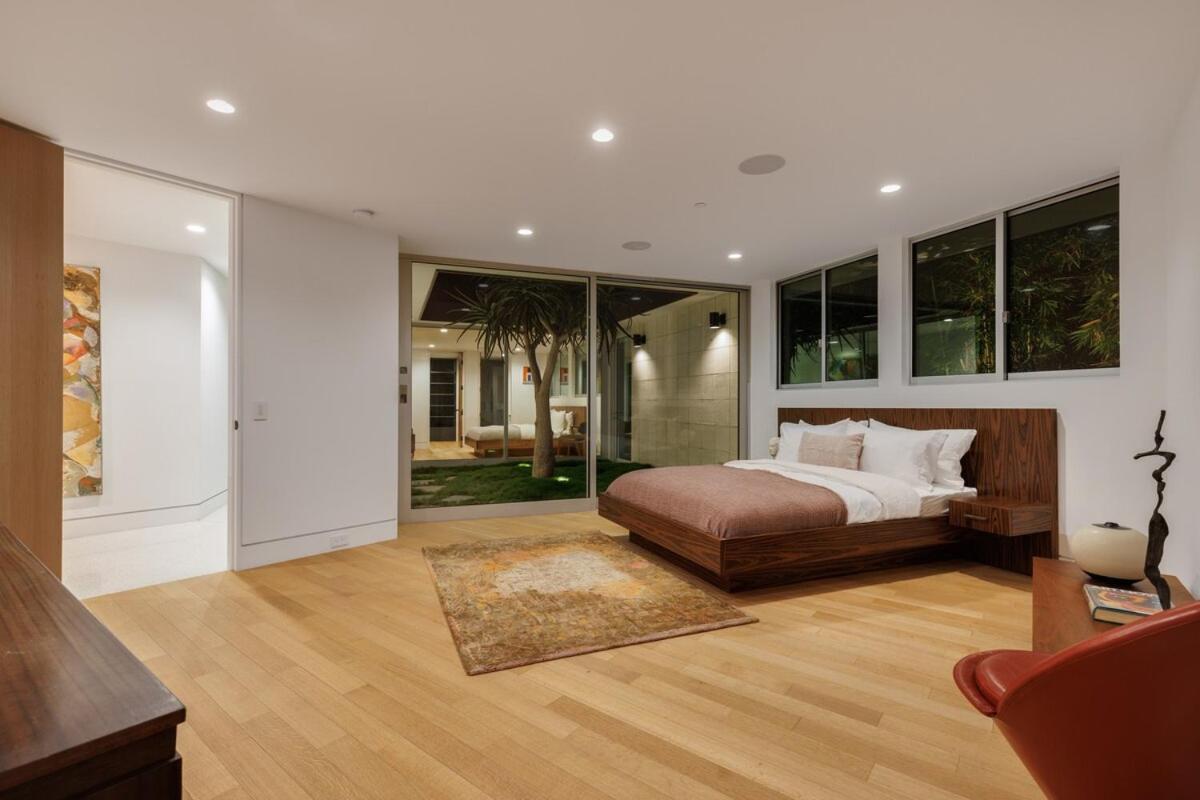 Loma Vista Modern