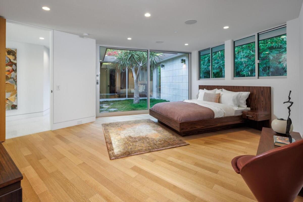 Loma Vista Modern *