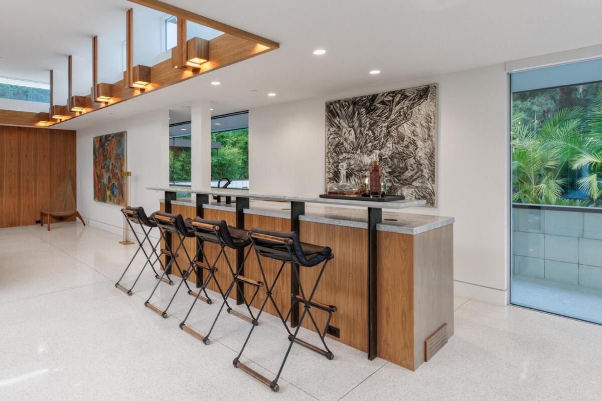 Loma Vista Modern